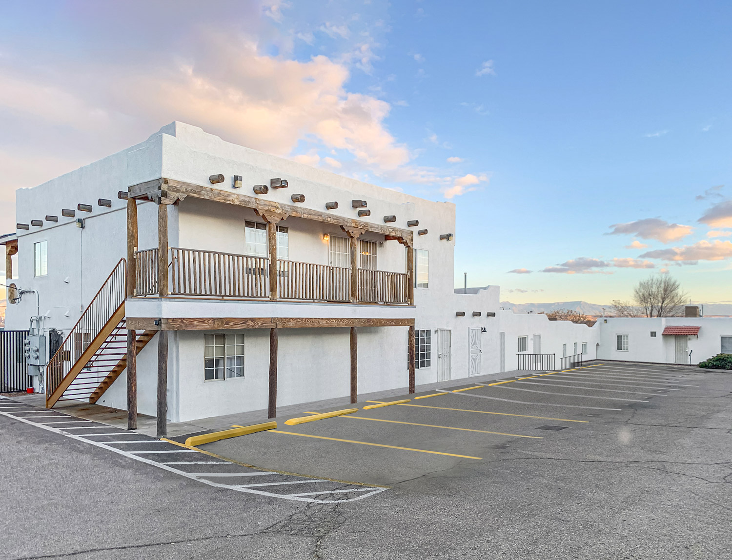 el campo apartments in albuquerque